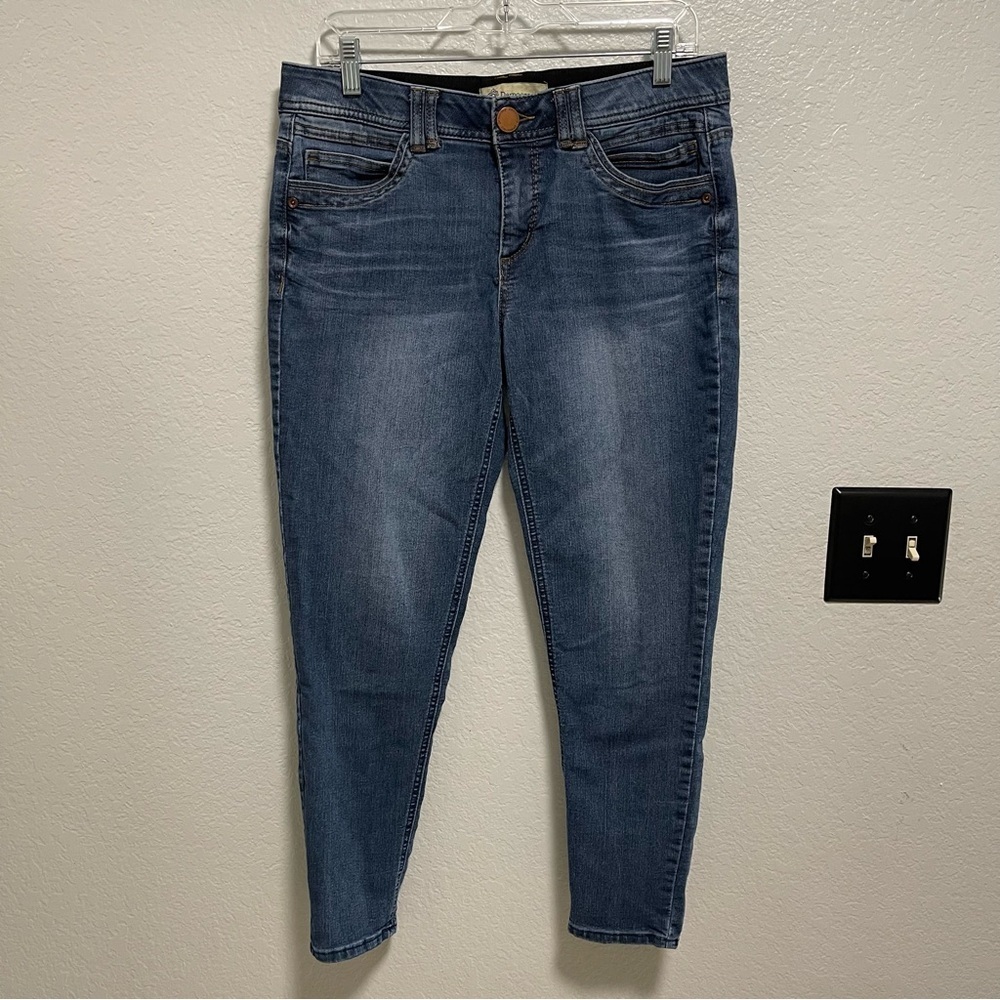 Democracy Medium Wash “ab” technology Skinny Jeans Size 10